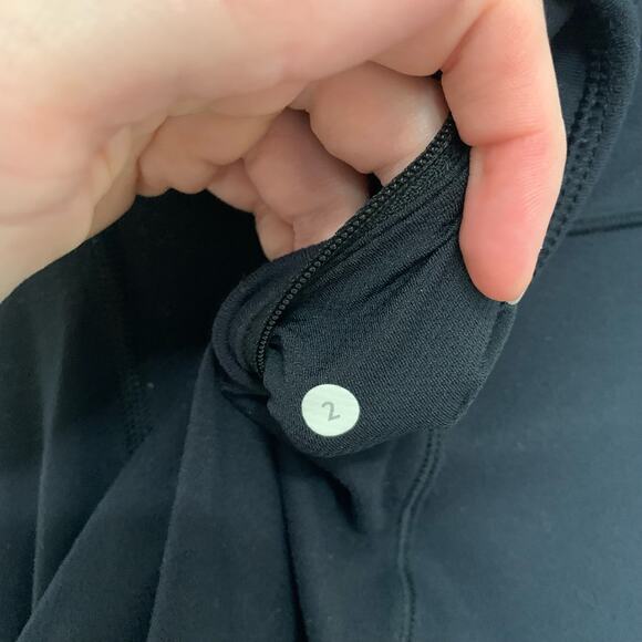 Lululemon Black Base Runner Half Zip Running Jacket Size 2 - Picture 10 of 10